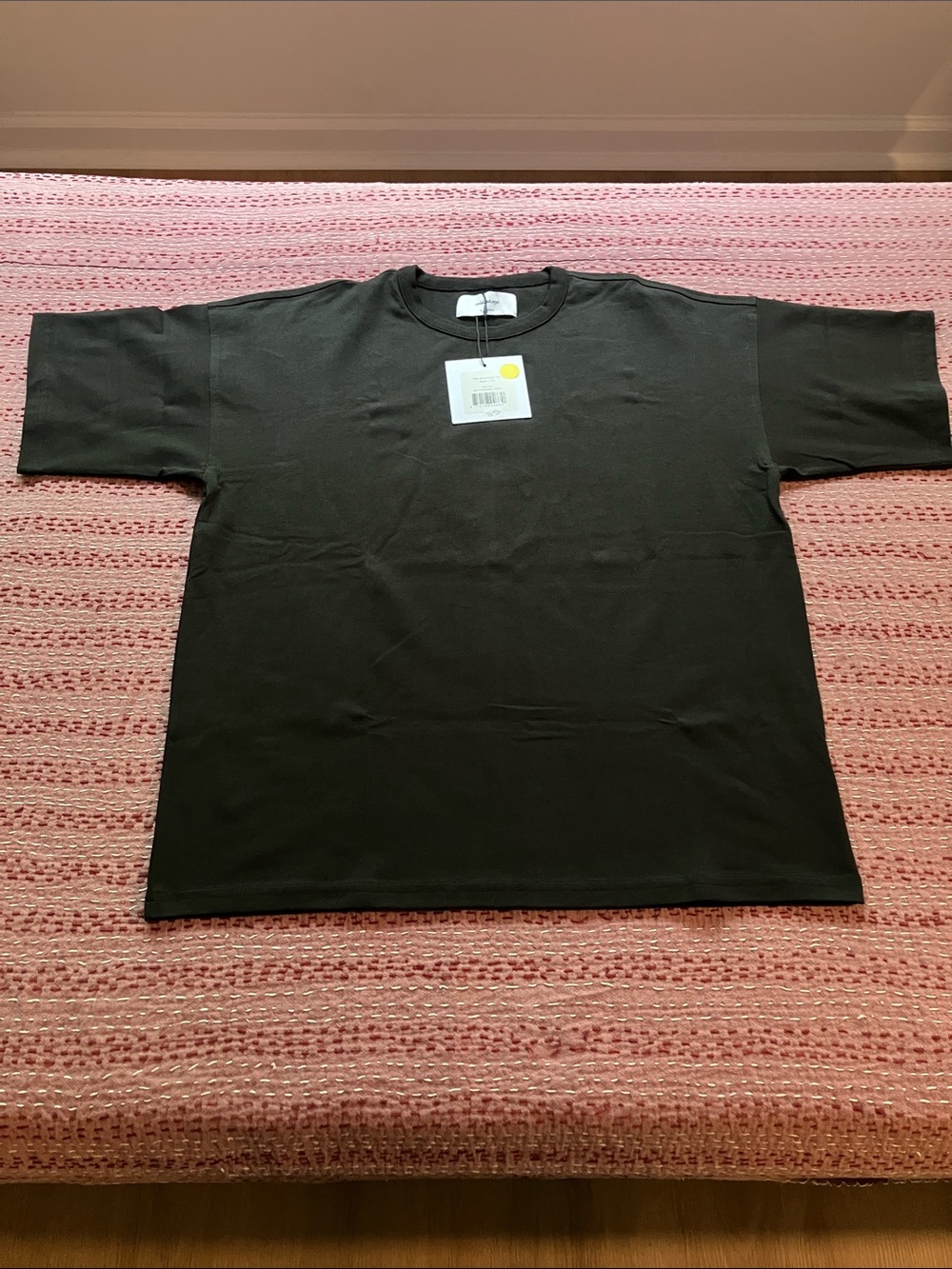 Soldout.nyc the oversized tee , black , size xs , new with tags